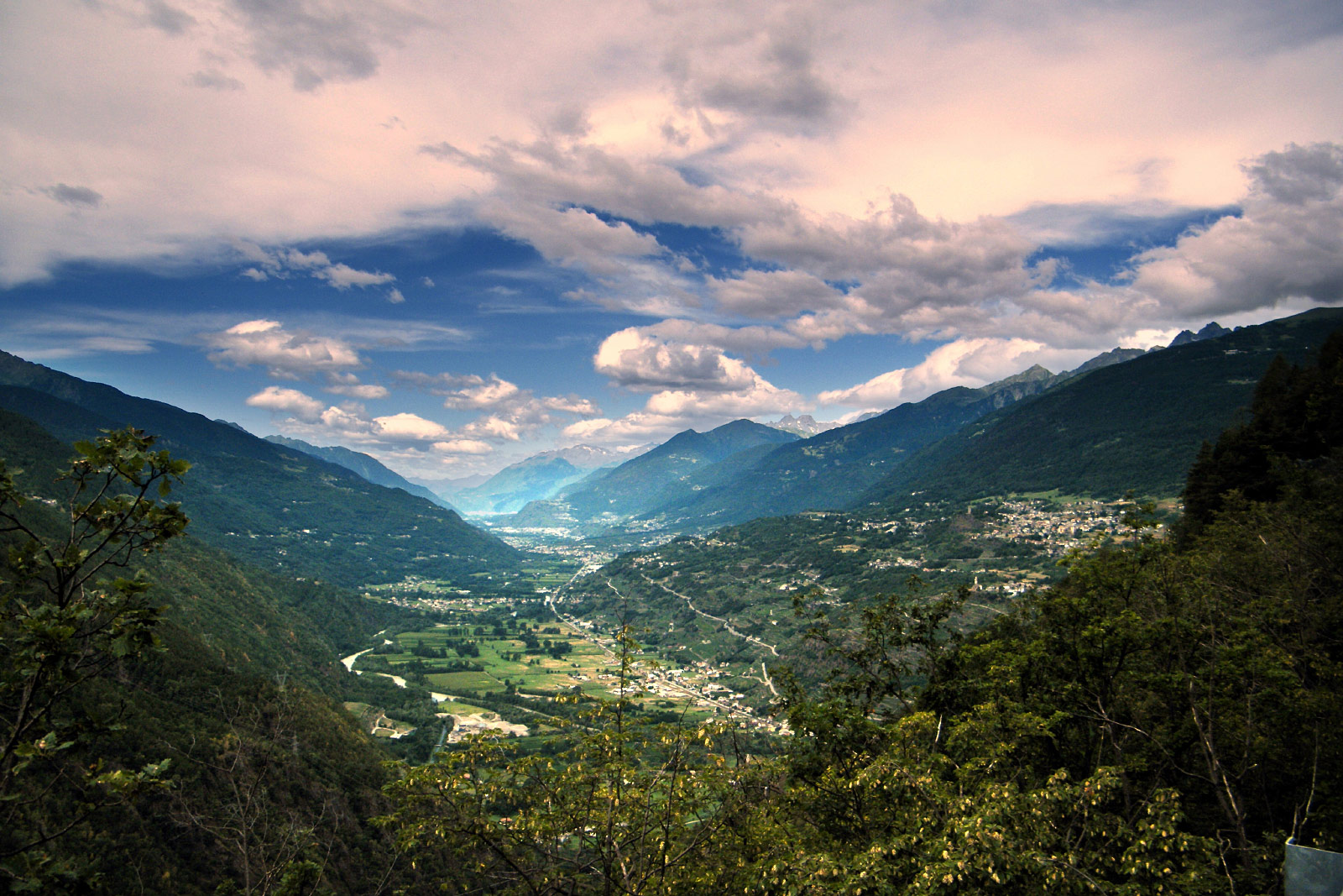 Aprica (Photo license: CC BY-NC-SA 2.0)